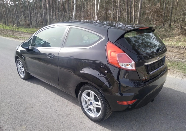 Ford Fiesta cena 13500 przebieg: 161000, rok produkcji 2013 z Gołańcz małe 79